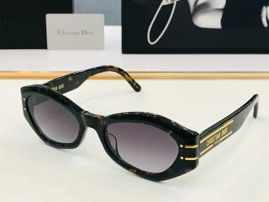 Picture of Dior Sunglasses _SKUfw56895374fw